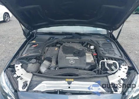 2015 Mercedes-Benz C 300 4Matic/Luxury 4Matic/Sport 4Matic из США, поврежденный, VIN 55SWF4KB9FU010078